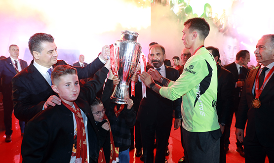 Galatasaray Won 2024-2025 Trendyol Super League amil Ekinci Season